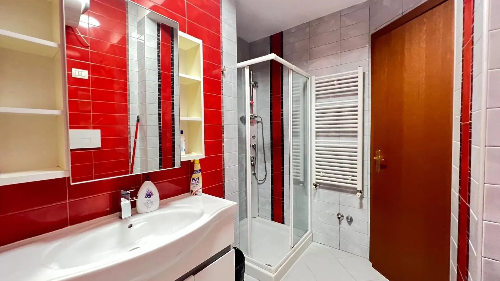 Grand Central Apartment Lth Tirana