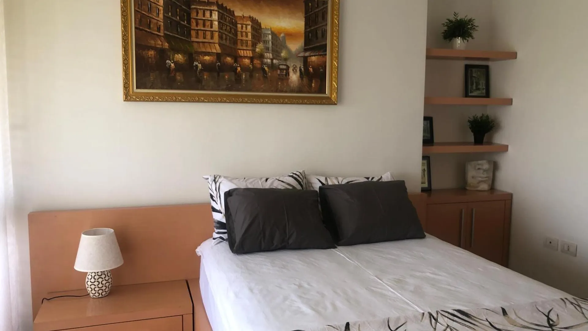 Grand Central Apartment Lth Tirana