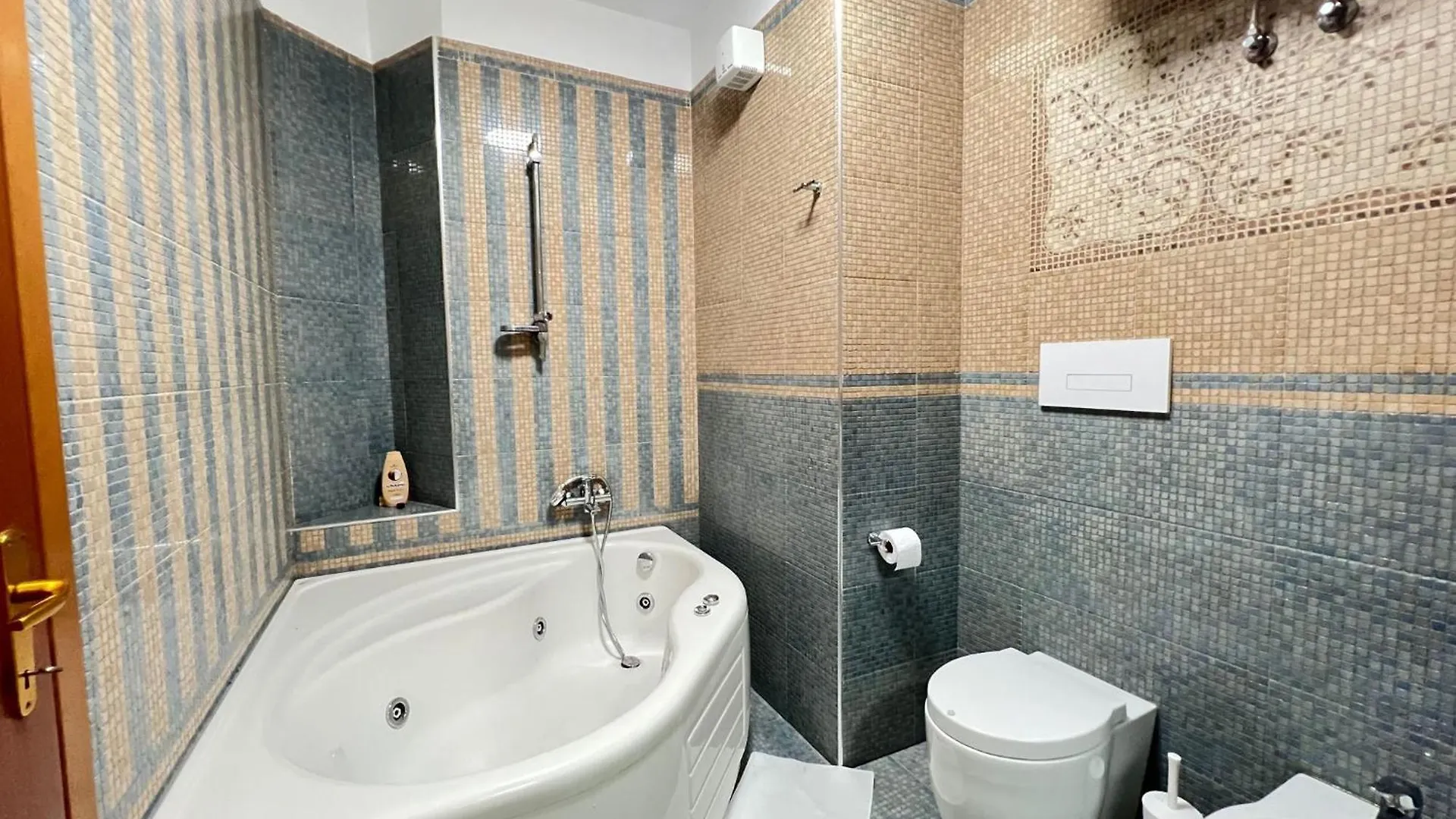 Grand Central Apartment Lth Tirana